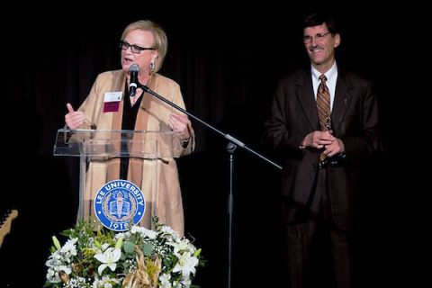 Austin Peay President Alisa White accepting Lee University’s 2017 Distinguished Alumna of the Year award.