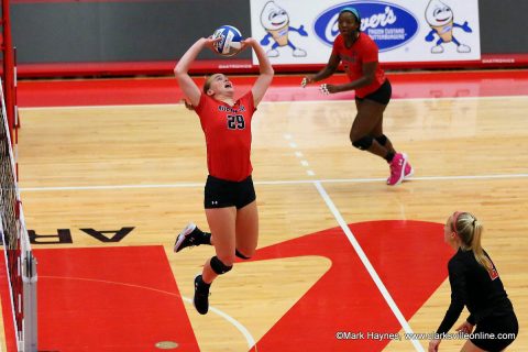 APSU Volleyball junior setter Kristen Stucker