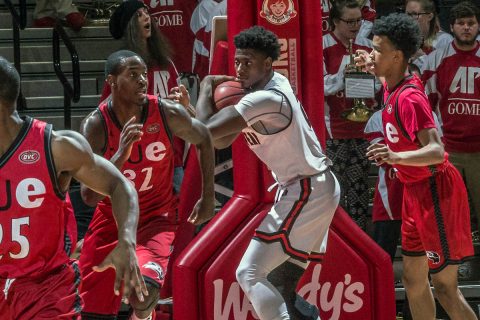 Austin Peay Men's Basketball defeats SIU Edwardsville Cougars at the Dunn Center 78-58 Thursday night. (APSU Sports Information) Austin Peay Men's Basketball defeats SIU Edwardsville Cougars at the Dunn Center 78-58 Thursday night. (APSU Sports Information)