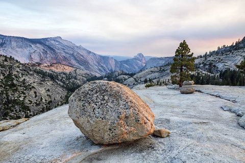 The Sierra Nevada range rose almost an inch during California's recent drought due to loss of water from within fractured rocks. (trailkrum, CC-BY-2.0) The Sierra Nevada range rose almost an inch during California's recent drought due to loss of water from within fractured rocks. (trailkrum, CC-BY-2.0)