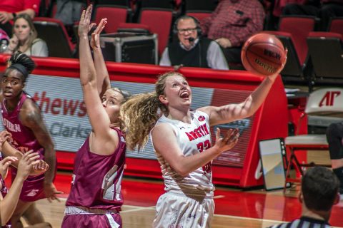 Austin Peay Women's Basketball junior guard Falon Baker had a career high 25 points in win over Eastern Kentucky. She also had two blocks and three steals. (APSU Sports Information) Austin Peay Women's Basketball junior guard Falon Baker had a career high 25 points in win over Eastern Kentucky. She also had two blocks and three steals. (APSU Sports Information)