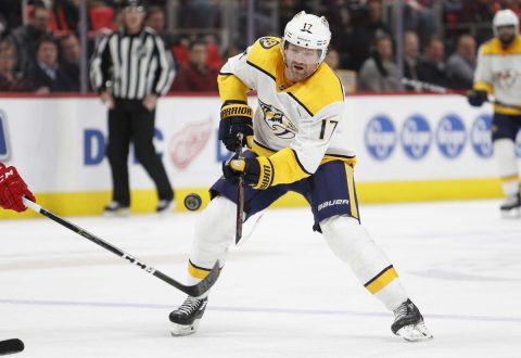  Nashville Predators left wing Scott Hartnell (17) dumps the puck into the zone during the first period against the Detroit Red Wings at Little Caesars Arena. (Raj Mehta-USA TODAY Sports)