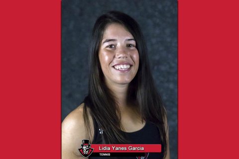 APSU Tennis - Lidia Yanes Garcia