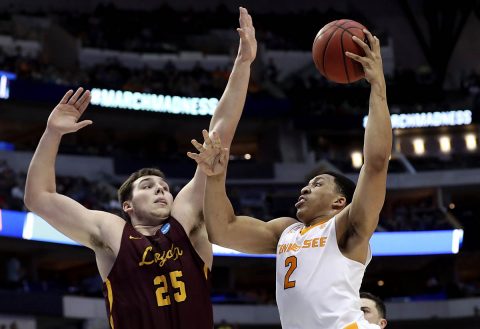 Tennessee Volunteers forward Grant Williams (2) shoots as Loyola (Il) Ramblers center Cameron Krutwig (25) defends during the first half in the second round of the 2018 NCAA Tournament at American Airlines Center. (Matthew Emmons-USA TODAY Sports)