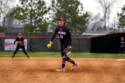 Austin Peay Softball takes care of business Saturday with sweep of SIU Edwardsville. (APSU Sports Information)