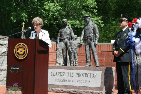 Clarksville Leaders Gather To Honor The Fallen