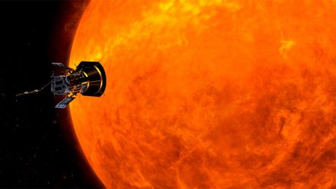 Illustration of NASA's Parker Solar Probe circling the Sun. (NASA/JHUAPL)