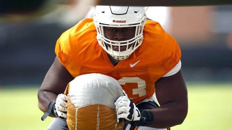 Tennessee Football's offensive lineman Trey Smith and redshirt junior wide receiver Jauan Jennings return to full practice. (UT Athletics)