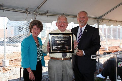 (L to R) Clarksville Mayor Kim McMillan, former CDE General Manager Dalton B. Smith and current CDE General Manager Brian Taylor.