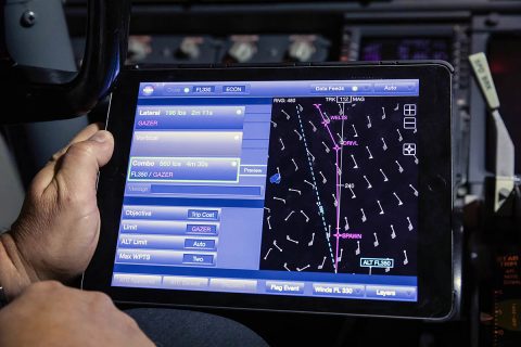 The Traffic Aware Planner (TAP) software recommends a reroute that would save both time and fuel on an Alaska Airlines flight. (Alaska Airlines/Ingrid Barrentine)