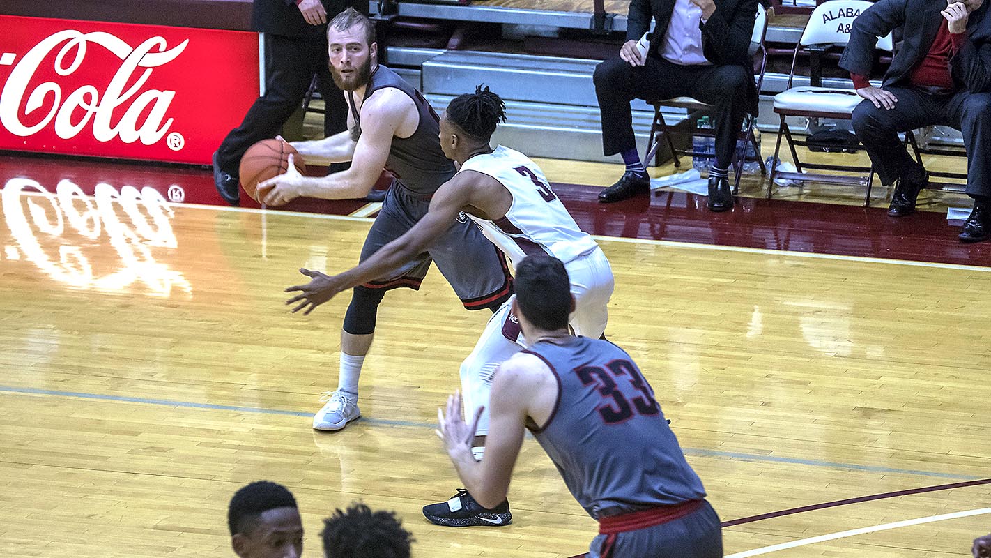 Austin Peay Men's Basketball battled Alabama A&M for a 73-61 win Saturday night. (APSU Sports Information)