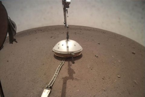 NASA's InSight lander deployed its Wind and Thermal Shield on Feb. 2 (Sol 66). The shield covers InSight's seismometer, which was set down onto the Martian surface on December 19th. (NASA/JPL-Caltech) NASA's InSight lander deployed its Wind and Thermal Shield on Feb. 2 (Sol 66). The shield covers InSight's seismometer, which was set down onto the Martian surface on December 19th. (NASA/JPL-Caltech)