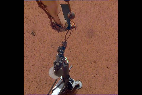 NASA's InSight lander set its heat probe, called the Heat and Physical Properties Package (HP3), on the Martian surface on Feb. 12, 2019. (NASA/JPL-Caltech/DLR)