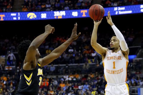 Tennessee Volunteers guard Lamonte Turner (1) shoots the ball over Iowa Hawkeyes forward Tyler Cook (25) in the second half in the second round of the 2019 NCAA Tournament at Nationwide Arena. (Rick Osentoski-USA TODAY Sports)