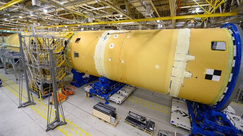 The forward part and liquid hydrogen tank for the core stage were connected to form most of the massive core stage that will propel the SLS rocket on the first Artemis 1 mission to the Moon. (NASA/Eric Bordelon) The forward part and liquid hydrogen tank for the core stage were connected to form most of the massive core stage that will propel the SLS rocket on the first Artemis 1 mission to the Moon. (NASA/Eric Bordelon)