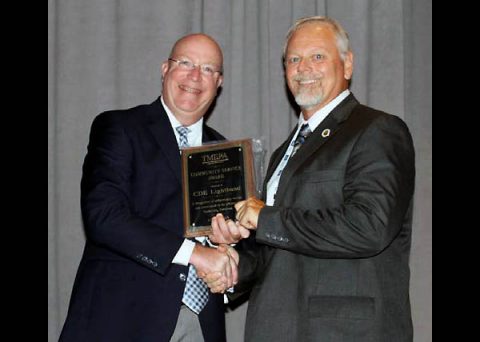 (L) Terry Wimberley, Paris Board of Public Utilities general manager and new TMEPA president; (R) Brian Taylor, CDE Lightband general manager and outgoing TMEPA president.