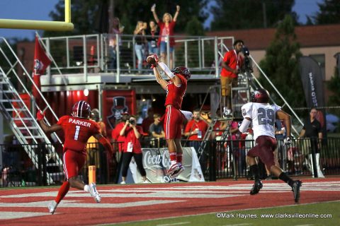 APSU Football wide receiver DeAngelo Wilson catches a 25 yard touchdown pass from Jeremiah Oatsvall to put the Govs on the scoreboard in the 1st quarter. 