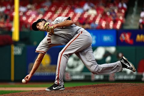 San Francisco Giants relief pitcher Tyler Rogers (71) pitches during the eighth inning against the St. Louis Cardinals at Busch Stadium. (Jeff Curry-USA TODAY Sports)