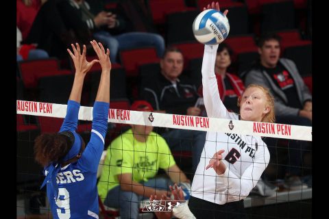 Austin Peay State University Volleyball freshman Tegan Seyring posts career-best 15 kills in loss to Tennessee Tech, Friday. (APSU Sports Information) Austin Peay State University Volleyball freshman Tegan Seyring posts career-best 15 kills in loss to Tennessee Tech, Friday. (APSU Sports Information)