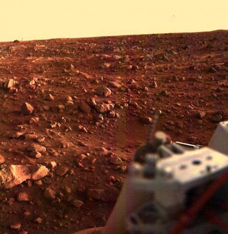 Sunset at the Viking Lander 1 site, 1976. (NASA/JPL) Sunset at the Viking Lander 1 site, 1976. (NASA/JPL)