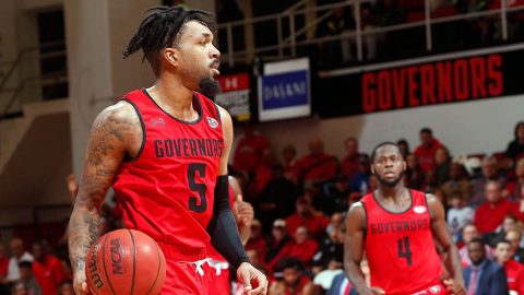 Austin Peay State University Men's Basketball holds off Murray State for 71-68 win at the Dunn Center, Thursday night. APSU now sits atop of the OVC. (Robert Smith, APSU Sports Information)