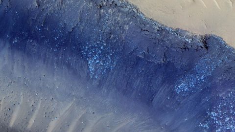 previously spotted signs of tectonic activity here, including landslides. This image was taken by the HiRISE camera on NASA's Mars Reconnaissance Orbiter. (NASA/JPL-Caltech/University of Arizona)