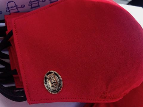 Austin Peay State University Nursing Graduates received a mask with the pin. (APSU) Austin Peay State University Nursing Graduates received a mask with the pin. (APSU)