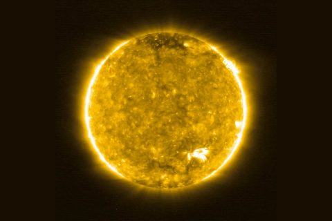 This image shows a view of the Sun captured with the Extreme Ultraviolet Imager (EUI) on ESA/NASA's Solar Orbiter on May 30, 2020. They show the Sun’s appearance at a wavelength of 17 nanometers, which is in the extreme ultraviolet region of the electromagnetic spectrum. (Solar Orbiter/EUI Team (ESA & NASA); CSL, IAS, MPS, PMOD/WRC, ROB, UCL/MSSL) This image shows a view of the Sun captured with the Extreme Ultraviolet Imager (EUI) on ESA/NASA's Solar Orbiter on May 30, 2020. They show the Sun’s appearance at a wavelength of 17 nanometers, which is in the extreme ultraviolet region of the electromagnetic spectrum. (Solar Orbiter/EUI Team (ESA & NASA); CSL, IAS, MPS, PMOD/WRC, ROB, UCL/MSSL)