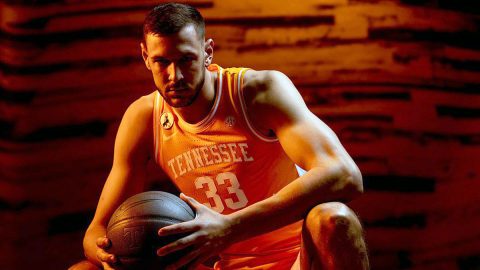 #10 Tennessee Men's Basketball to face Saint Joseph's in Monday night matchup at Thompson-Boling Arena. (UT Athletics)