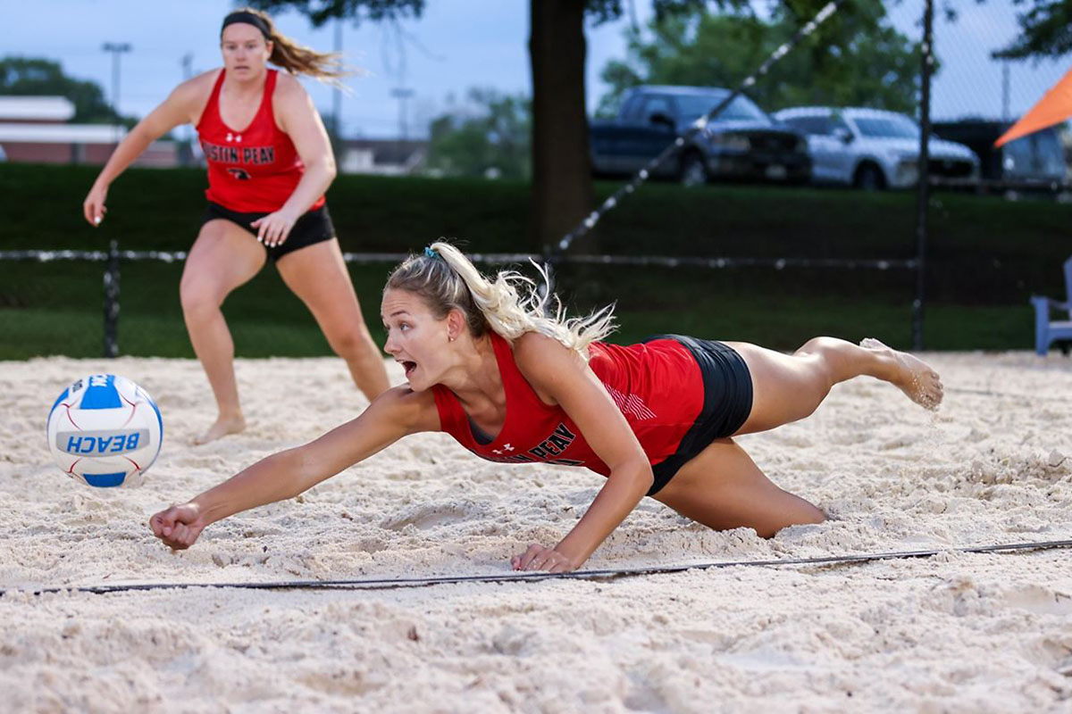 APSU Beach Volleyball defeats UT Martin, advances to OVC Championship match