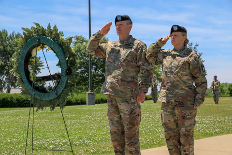 Maj. Gen. JP McGee and Command Sgt. Maj. Veronica Knapp honor the fallen at Memorial Day Ceremony at Fort Campbell. (Sgt. 1st Class Jacob Connor)