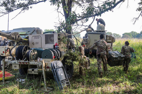 Soldiers from Headquarters and Headquarters Company, 3rd Brigade Combat Team, 101st Airborne Division (Air Assault), conduct a Command Post Modernization Operational Assessment July 22-26, at the Kinnard Mission Training Complex, Fort Campbell, KY. (Spc. Andrea Notter, 40th Public Affairs Detachment)