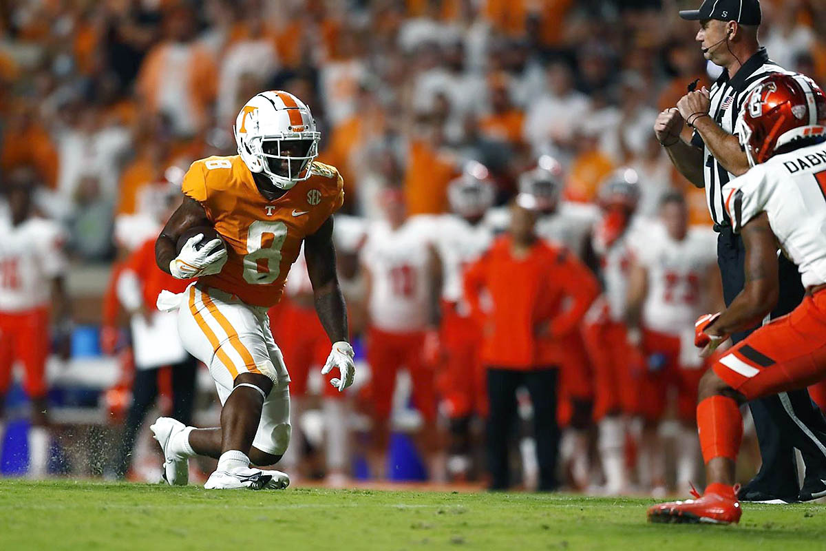 Tennessee Football dominates Bowling Green at Neyland Stadium, 38-6