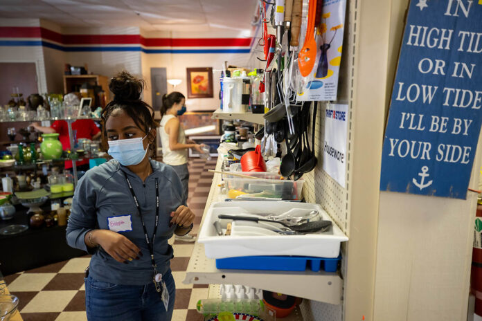 Austin Peay State University Freshman take part in Freshman Service Project to aid nonprofits. (APSU)