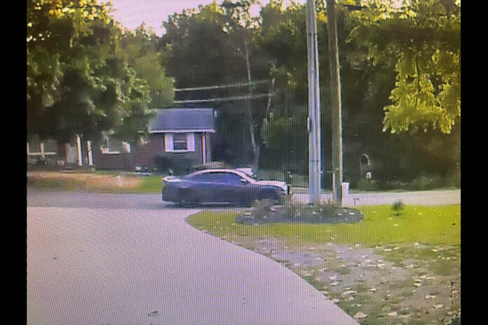 Clarksville Police Department is asking for public assistance in identifying suspect's vehicle involved in shootong on Tompkins Lane and Paradise Hill Road on September 10th, 2021.