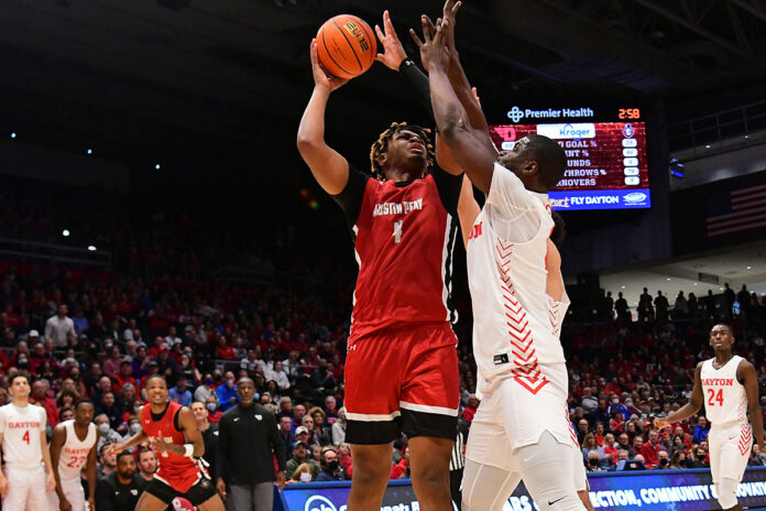 Late Run Propels Austin Peay State University Men's Basketball to 87-81 Victory at Dayton. (APSU Sports Information)Late Run Propels Austin Peay State University Men's Basketball to 87-81 Victory at Dayton. (APSU Sports Information)