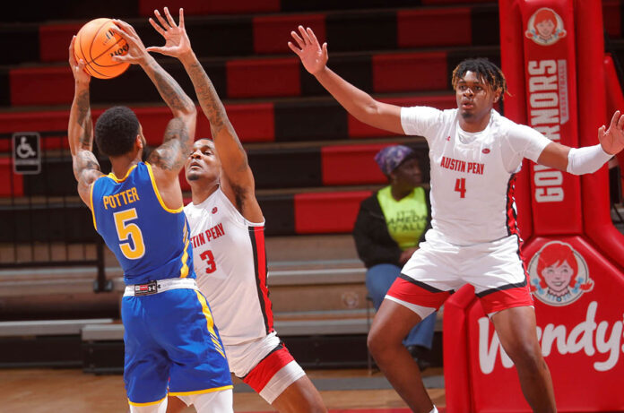 Austin Peay State Univeristy Men's Basektball Late Surge Not Enough in 66-55 Loss to Morehead State. (Robert Smith, APSU Sports Information)