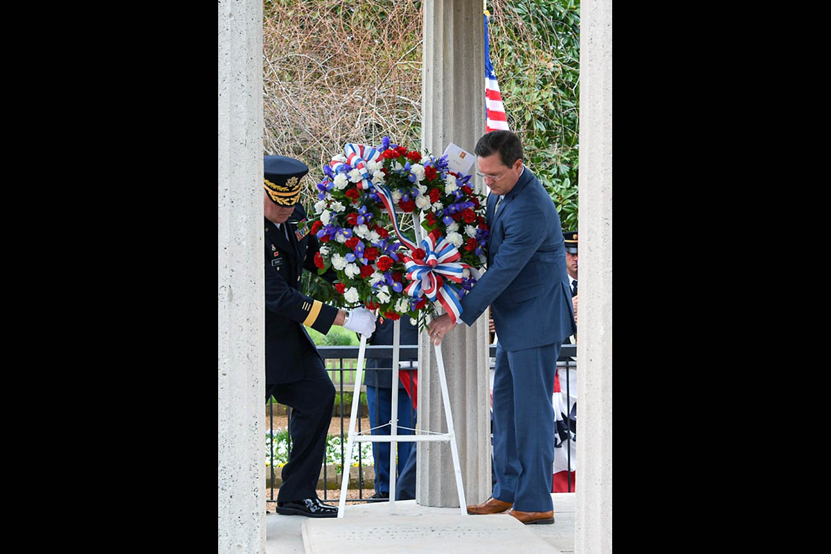 Brig. Gen. Warner A. Ross II, Tennessee National Guard’s Assistant Adjutant General – Army, and Cameron Sexton, Tennessee House Speaker, place a commemorative wreath on President Andrew Jackson’s tomb, March 15, at Jackson’s home, The Hermitage, outside Nashville. The ceremony took place on what would have been Jackson’s 255th birthday. (Edgar Castro)