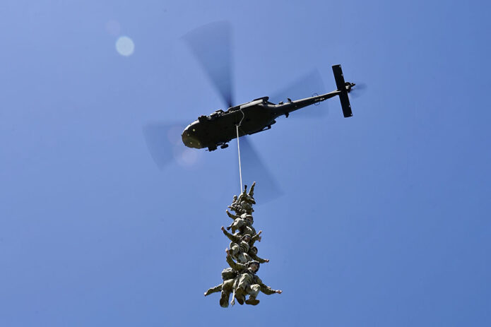 101st Airborne Division (Air Assault) 3rd Brigade Combat Team soldiers conduct Special Insertion/Extraction System (SPIES) training. (Sgt. Erik Hill) 