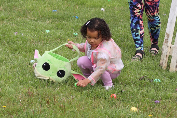 Yellow Creek Baptist Church Community Easter Egg Hunt. (Mark Haynes, ClarksvilleOnline.com)