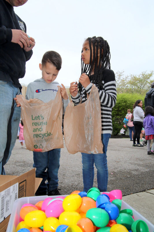 Sigma Chi 15th Annual Easter Egg Hunt at the APSU President's mansion on Saturday, April 16th, 2022. (Tony Centonze, ClarksvilleOnline.com)