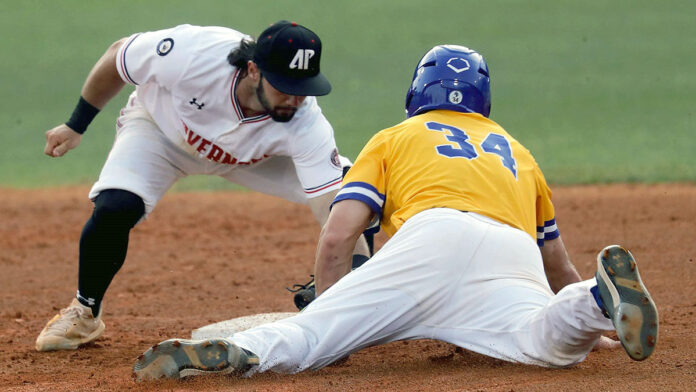 Key hit eludes Austin Peay State University Baseball in narrow series-opening loss to Morehead State. (Robert Smith, APSU Sports Information)