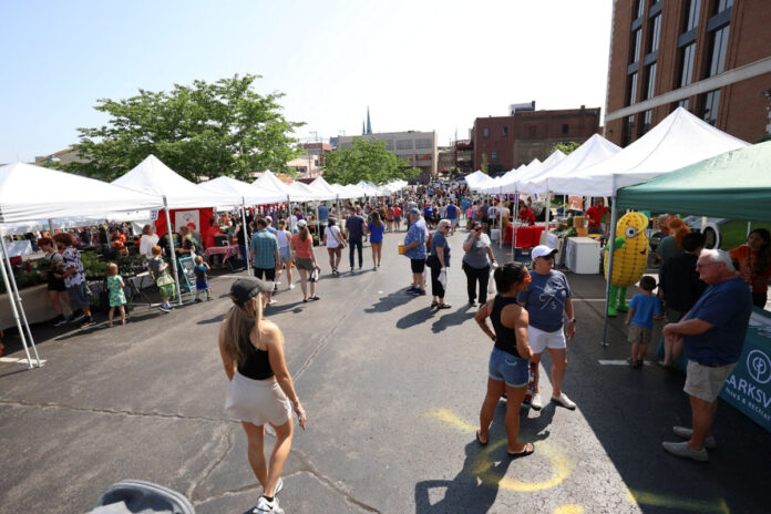 Clarksville Downtown Market. (Mark Haynes, Clarksville Online)