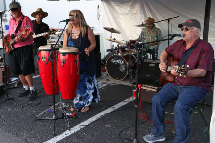 The Beagles playing at the 2022 Dwayne Byard Memorial BBQ Cook-Off kickoff event. (Mark Haynes, Clarksville Online)