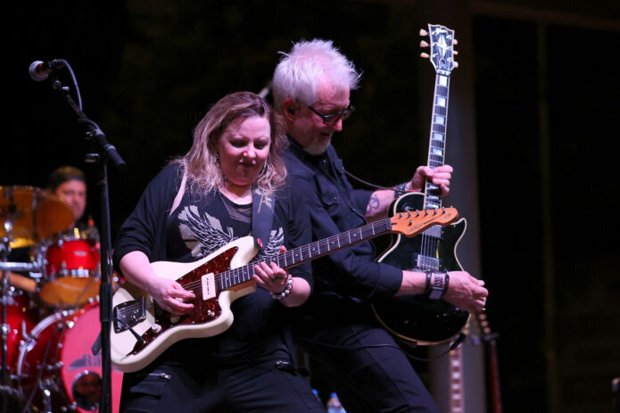 Jennifer Janet and Chris Reynolds, Barracuda, America's Heart Tribute Band. (Mark Haynes, Clarksville Online)