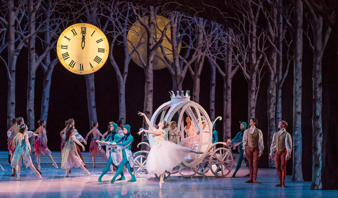 Nashville Ballet's Cinderella. (Karyn Photography)