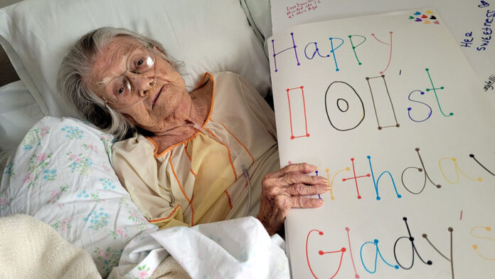 Gladys Pulley turns 101 at Jubilee House on August 16th, 2022. (Tony Centonze)