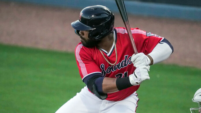 Jon Singleton Breaks Walks Record, Nashville Sounds Shut Down Louisville Bats. (Nashville Sounds)