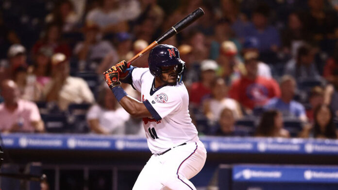 Brian Navarreto Hits Go-Ahead Homer, Nashville Sounds Wins Sixth Straight Against Memphis Redbirds. (Nashville Sounds)