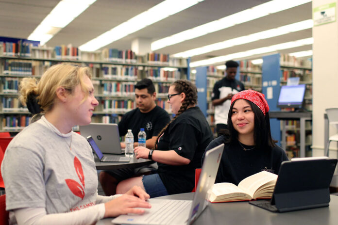 Austin Peay State University Library. (APSU)